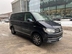 Минивэн или однообъемник Volkswagen Multivan 2019 года, 4400000 рублей, Москва
