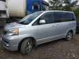    Toyota Voxy 2002 , 285000 , 