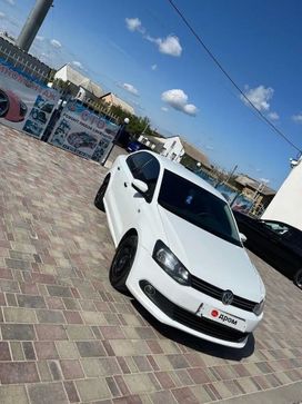  Volkswagen Polo 2015 , 725000 , 