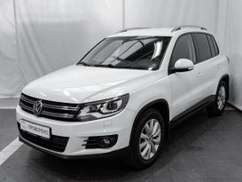 SUV или внедорожник Volkswagen Tiguan 2015 года, 1469000 рублей, Йошкар-Ола