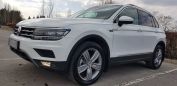 SUV   Volkswagen Tiguan 2017 , 2400000 , 