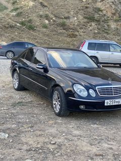 Седан Mercedes-Benz E-Class 2003 года, 700000 рублей, Махачкала