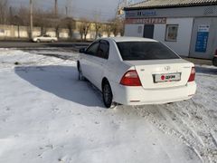 Седан Toyota Corolla 2005 года, 600000 рублей, Красноярск