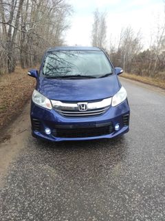 Минивэн или однообъемник Honda Freed 2014 года, 1350000 рублей, Омск
