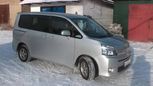    Toyota Voxy 2010 , 850000 , 