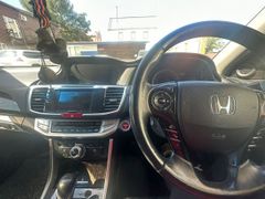 Седан Honda Accord 2013 года, 1850000 рублей, Хабаровск
