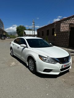 Седан Nissan Altima 2017 года, 1300000 рублей, Краснодар