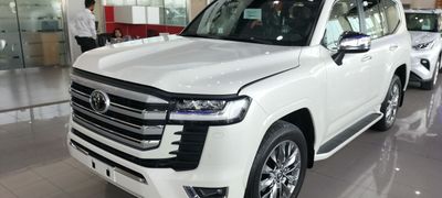 SUV или внедорожник Toyota Land Cruiser 2023 года, 14000000 рублей, Рудный