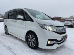 Минивэн или однообъемник Honda Stepwgn 2017 года, 2100000 рублей, Красноярск