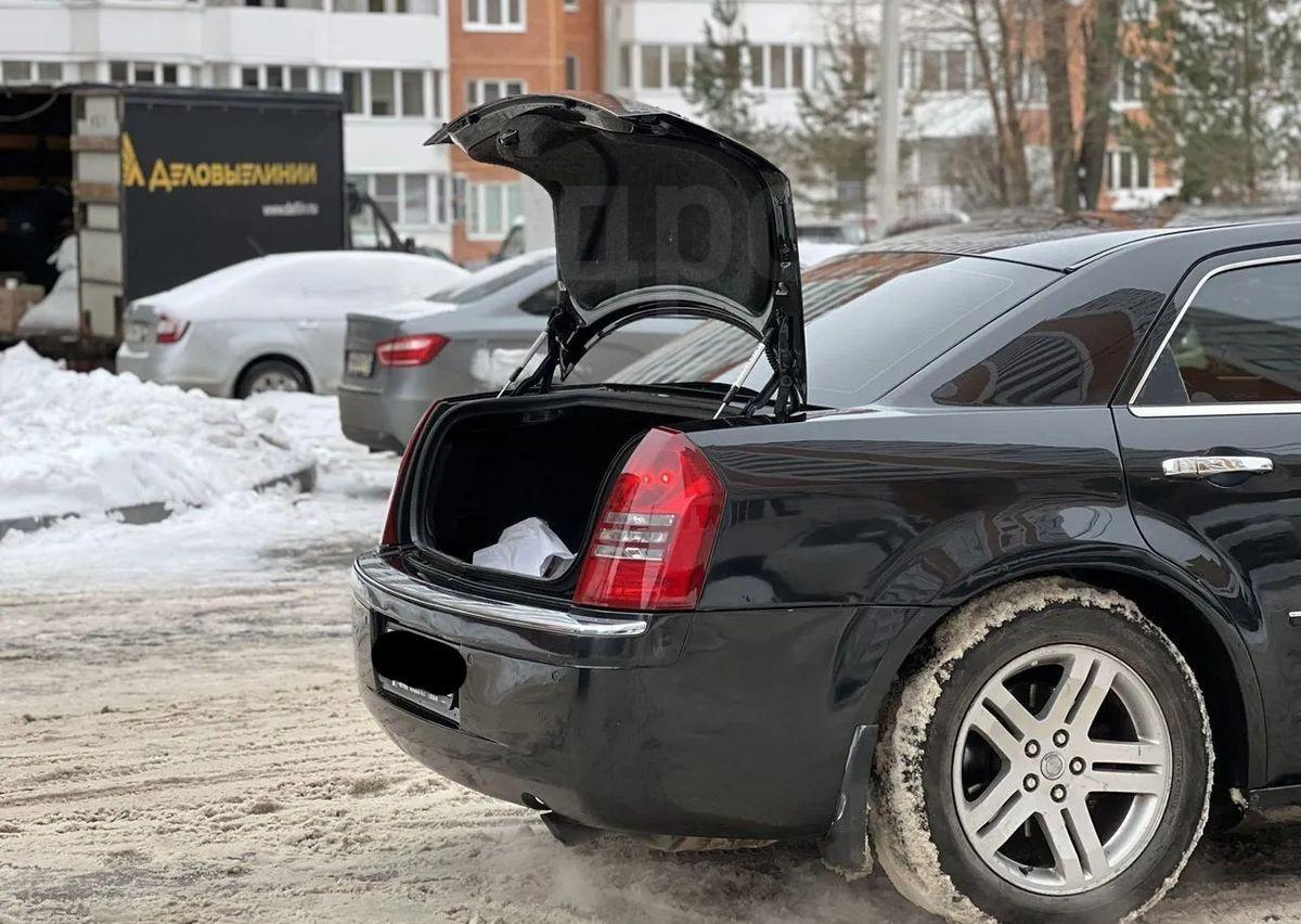 Продажа Крайслер 300С 2006 в Москве, пробег 235тысяч км, бензин, 3.5 ...