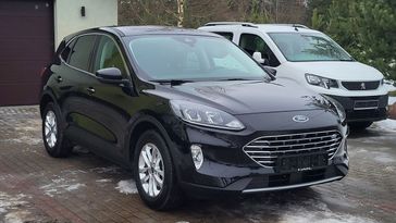SUV или внедорожник Ford Kuga 2020 года, 2180000 рублей, Псков