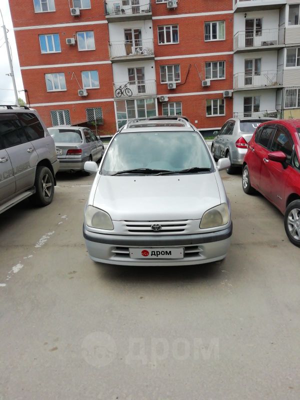  Toyota Raum 1997 , 260000 , 