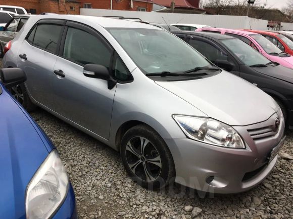  Toyota Auris 2011 , 560000 , --