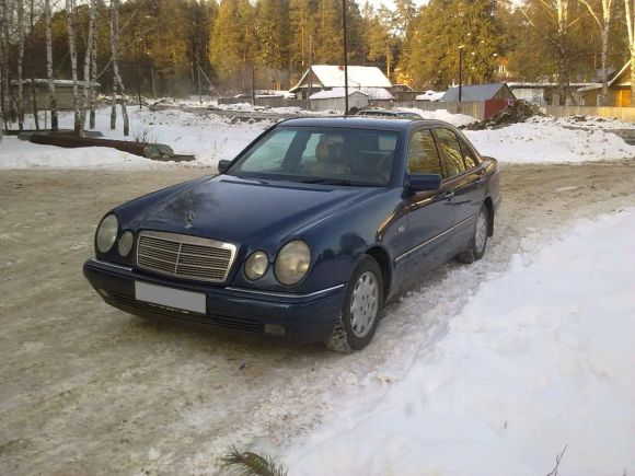 Mercedes-Benz E-Class 1997 , 270000 , 