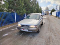 Универсал Nissan Wingroad 1998 года, 275000 рублей, Омск