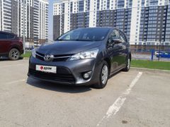 Минивэн или однообъемник Toyota Verso 2014 года, 1585000 рублей, Барнаул