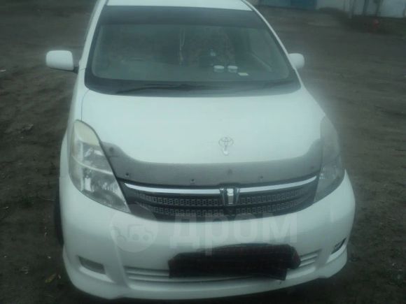    Toyota Isis 2005 , 440000 , 