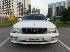 Седан Toyota Crown 1995 года, 1000000 рублей, Барнаул