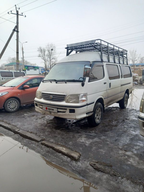    Toyota Hiace 2003 , 600000 , --