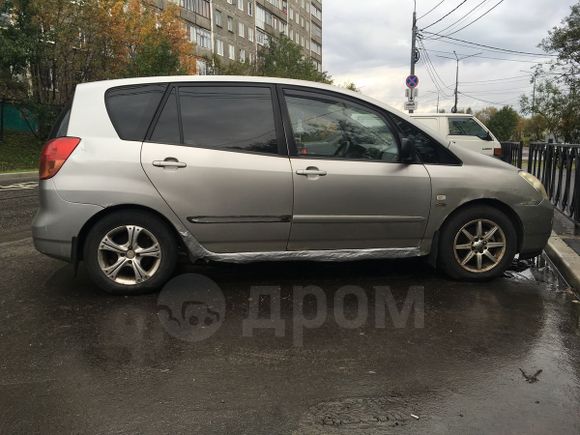    Toyota Corolla Verso 2002 , 300000 , 