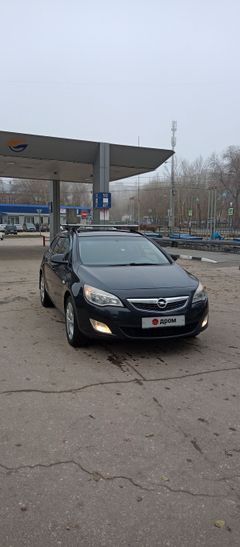 Универсал Opel Astra 2011 года, 750000 рублей, Самара