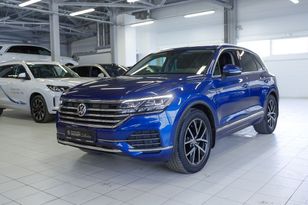 SUV   Volkswagen Touareg 2018 , 5900000 , 