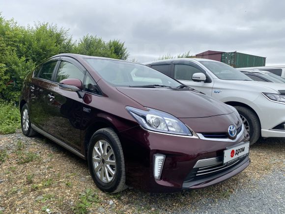  Toyota Prius PHV 2014 , 950000 , 