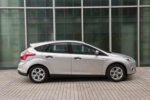  Ford Focus 2014 , 330000 , 