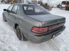 Седан Toyota Camry 1993 года, 140000 рублей, Новосибирск