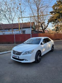 Седан Toyota Camry 2014 года, 2000000 рублей, Краснодар