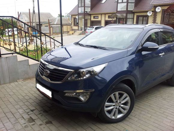 SUV   Kia Sportage 2011 , 820000 , 