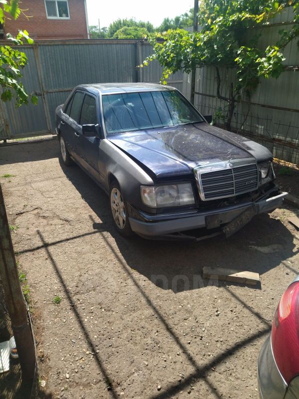  Mercedes-Benz E-Class 1993 , 150000 , 