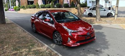Лифтбек Toyota Prius 2016 года, 2198000 рублей, Туапсе