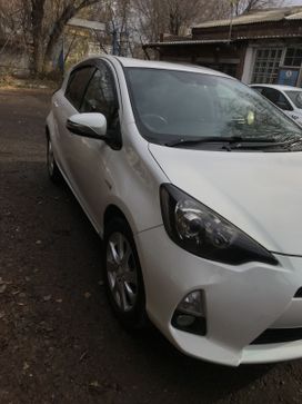  Toyota Aqua 2013 , 985000 , 