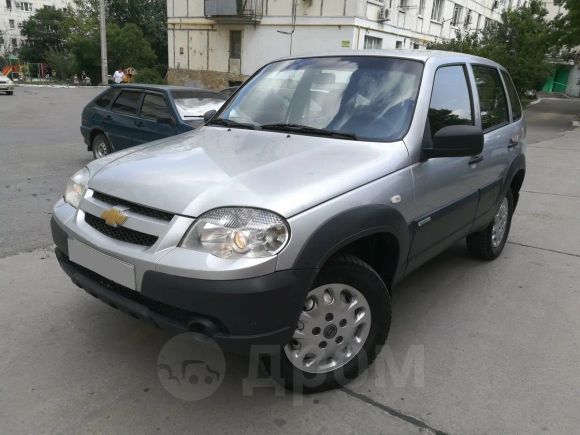 SUV   Chevrolet Niva 2012 , 295000 , 