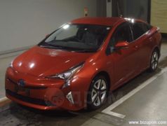 Лифтбек Toyota Prius 2016 года, 1830000 рублей, Благовещенск