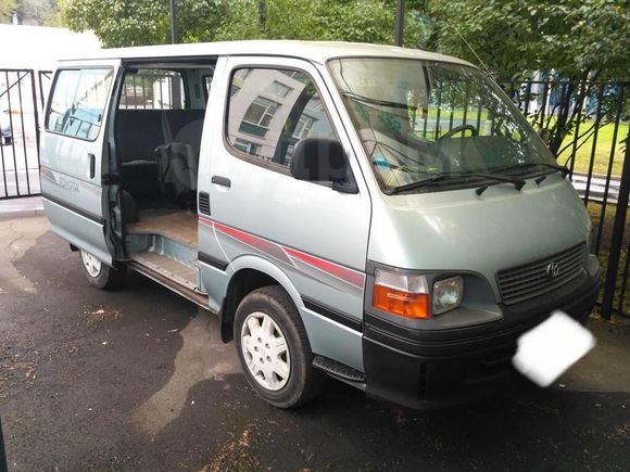    Toyota Hiace 2003 , 490000 , 