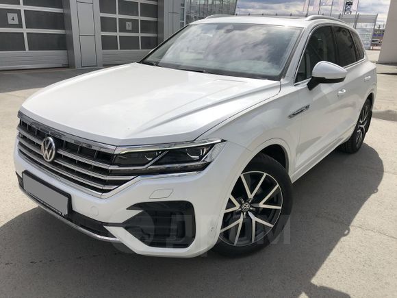 SUV   Volkswagen Touareg 2018 , 4400000 , 