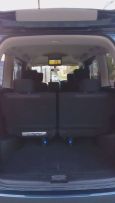    Nissan Serena 2012 , 930000 , 