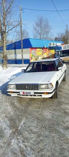 Седан Toyota Crown 1987 года, 290000 рублей, Хабаровск