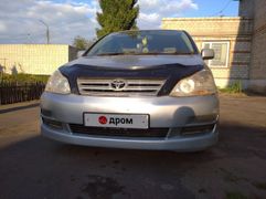Минивэн или однообъемник Toyota Ipsum 2004 года, 800000 рублей, Славгород