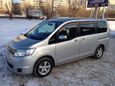    Nissan Serena 2010 , 680000 , 