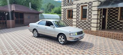 Седан Toyota Crown 1993 года, 3000000 рублей, Слюдянка