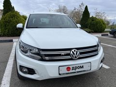SUV или внедорожник Volkswagen Tiguan 2016 года, 2350000 рублей, Анапа