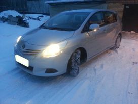    Toyota Verso 2011 , 700000 , 