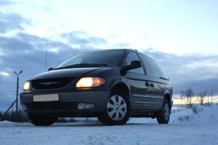    Chrysler Town and Country 2002 , 300000 , 