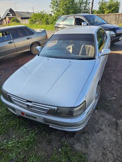 Седан Toyota Vista 1990 года, 110000 рублей, Красноярск