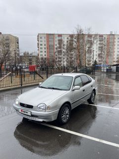 Хэтчбек Toyota Corolla 1998 года, 190000 рублей, Томск