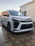    Toyota Voxy 2018 , 2195000 , 