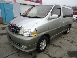    Toyota Grand Hiace 2001 , 215000 , 